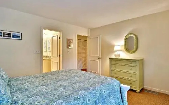 4585 Parkside Villa