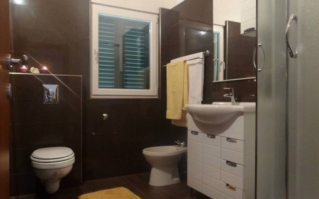 Heated Infinity Pool, Family Apartment With Panoramic sea View 3