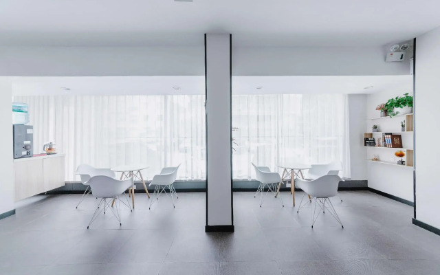 Elan Inn Wenling Wanchang Middle Road