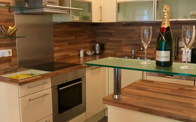 Luxurious city apartment incl garage and terrace