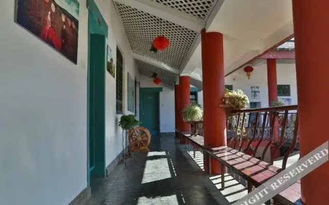Shuhe Courtyard Inn
