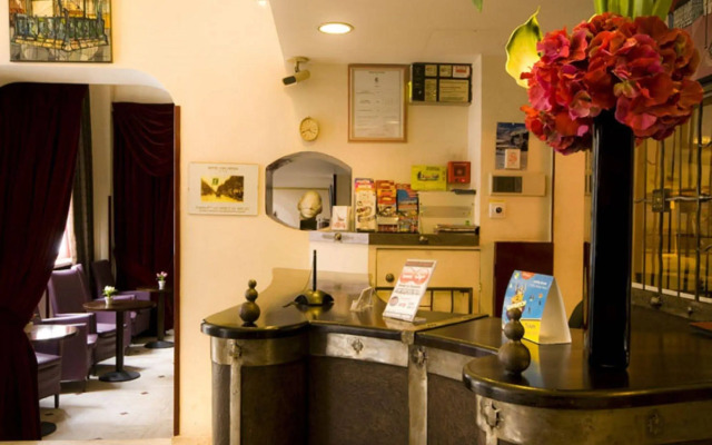 Pax Opera Hotel
