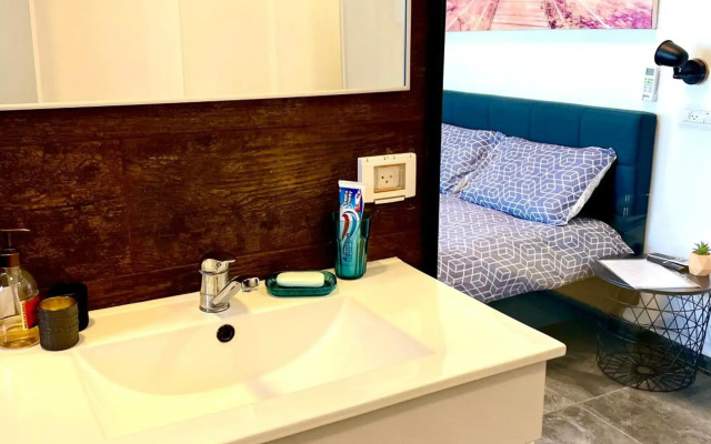 Sea view cozy apartment