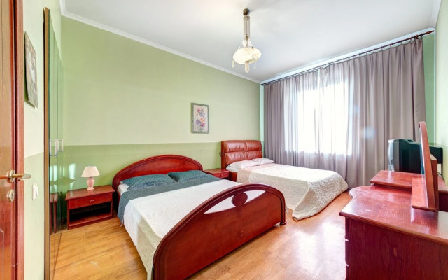 Apartments on Klovs'kyi