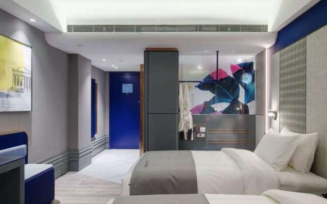 Lanou International Hotel, Hong Kong Middle Road, May Fourth Square, Qingdao