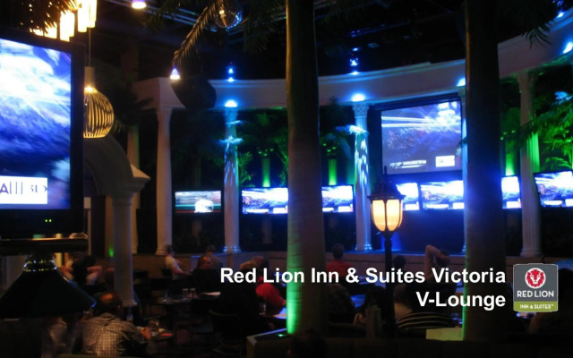 Red Lion Inn and Suites