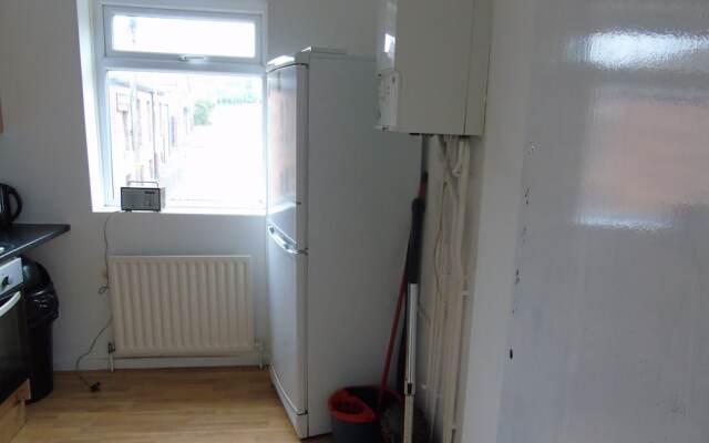 Beautifull 2-bed Apartment