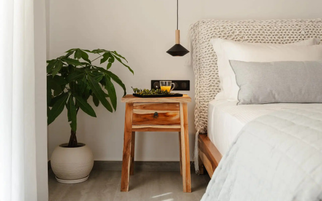 Phaistos Suites