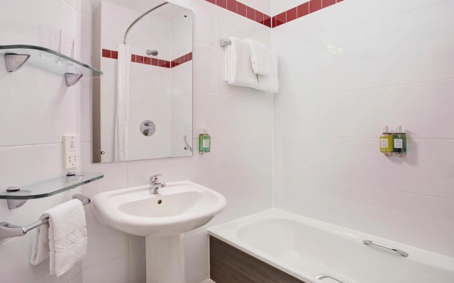 Leonardo Hotel Plymouth
