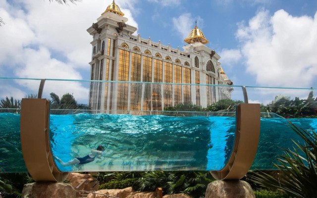 Galaxy Hotel