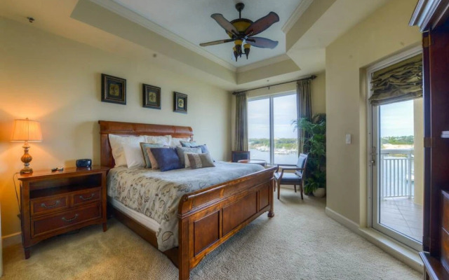 Harbor Landing A0404