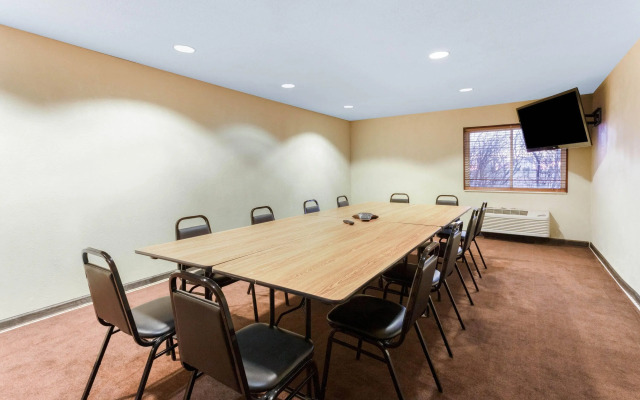 La Quinta Inn & Suites by Wyndham Frankfort