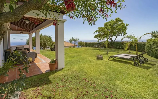 Country House With sea View, Southern Sunny House