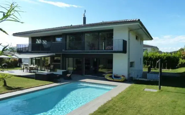 Montaney Guests House