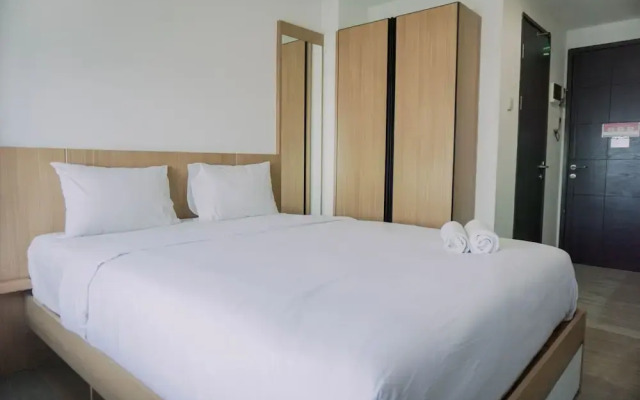 Well Furnished And Comfy Studio Collins Boulevard Apartment
