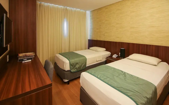 Hotel Serrano