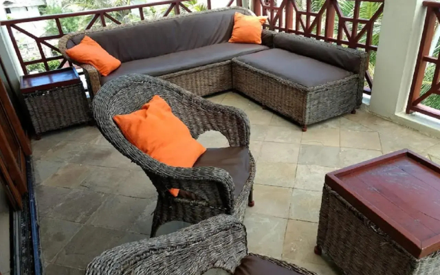Blue Bay Cove, Penthouse 4