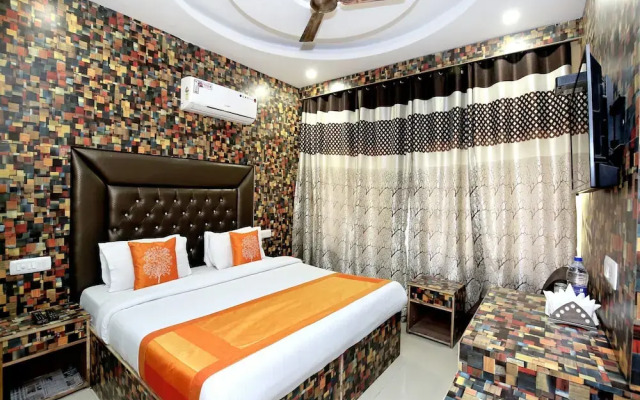 OYO 8622 Hotel Grand Inn