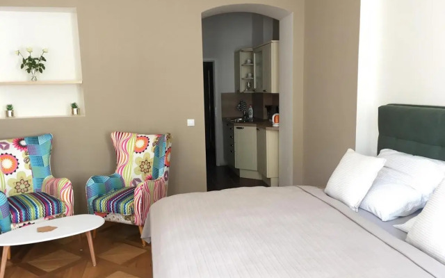 Apartment Vertigo