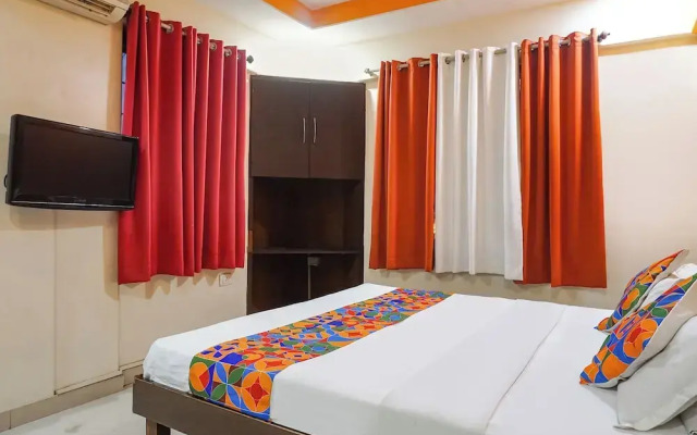Fabhotel Royal Residency - Nr Phoenix mall