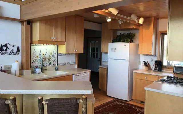 Atop-it-all and Summit Suite