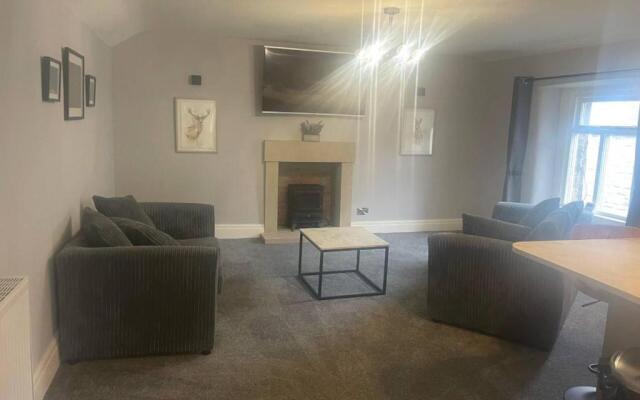 Cosy Apartment Above Village Pub