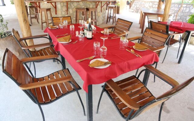 Entebbe Palm Hotel