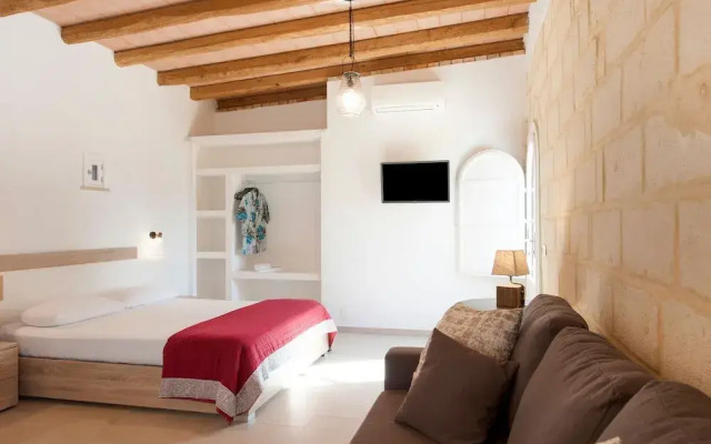 Historic Holiday Home in Favignana With Garden