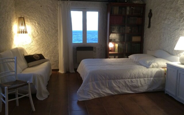 House With in Centuri With Wonderful sea View Furnished T