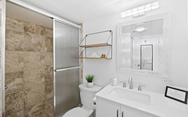 Ilikai Hotel Studio