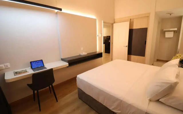 Crown Regency Serviced Suites