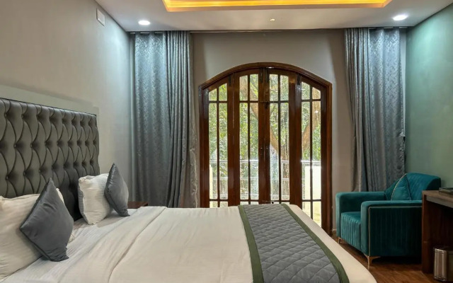 Palm Mystic Inn - Indiranagar