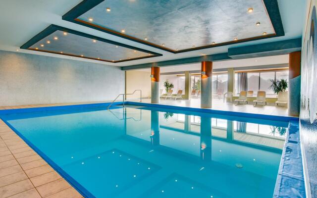 Chalet on Zettersfeld With Dolomite Views