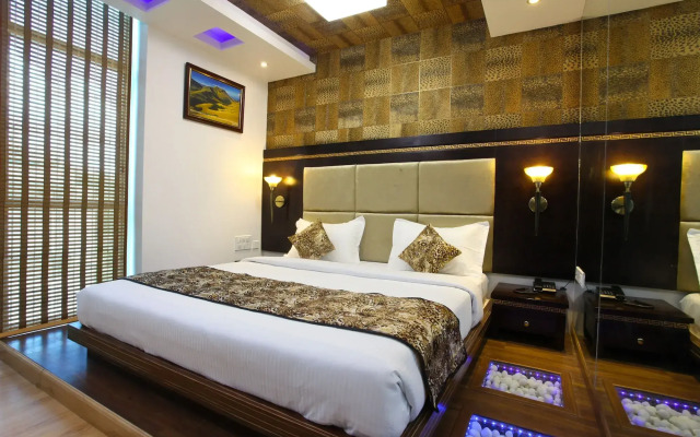 Hotel Tigers Roare'