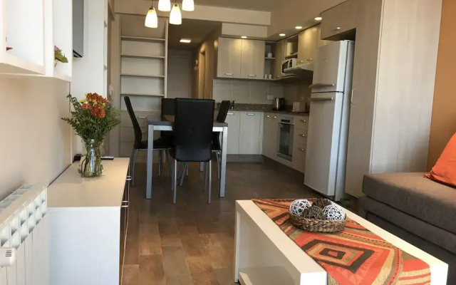 Stunning Apartment Balcony Lake Views SM4