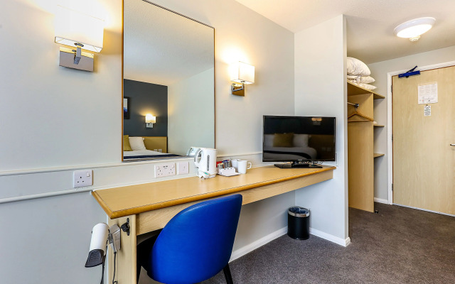 Days Inn By Wyndham Fleet M3
