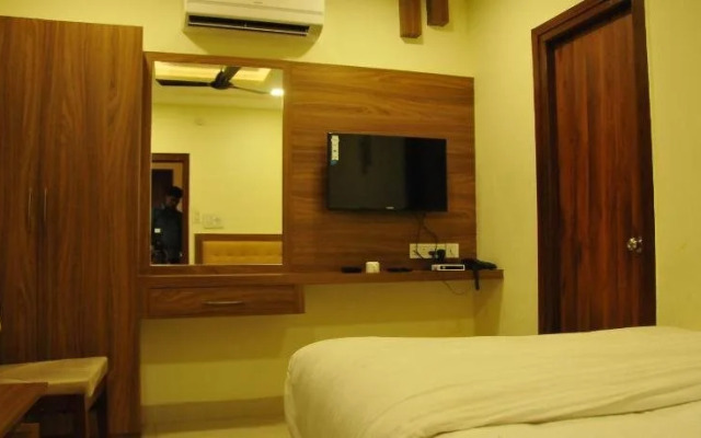 Hotel Pasupala Grand