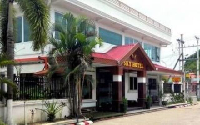 Sky Hotel Hlaing Thar Yar Yangon