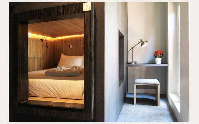 CUBE Boutique Capsule Hotel @ Chinatown