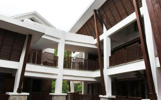 Tianfang Yuetan Hot Spring Resort