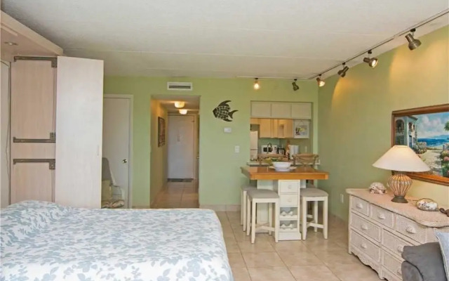 Four Winds A3E - Studio Condo