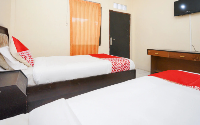 OYO 2003 Female Guest House