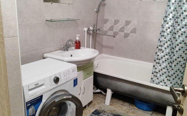 Апартаменты на набережной Волжской Флотилии, 21Б