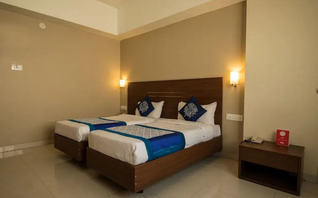 OYO 9989 Hotel Classic Executive