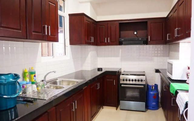 Amazing Alexandra Apartment