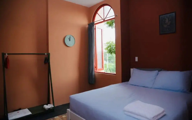 Van Vintage Cottage