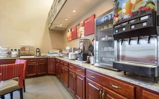 Comfort Suites Foxfire