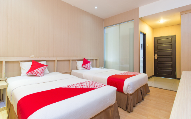 OYO 663 Hotel Sejati