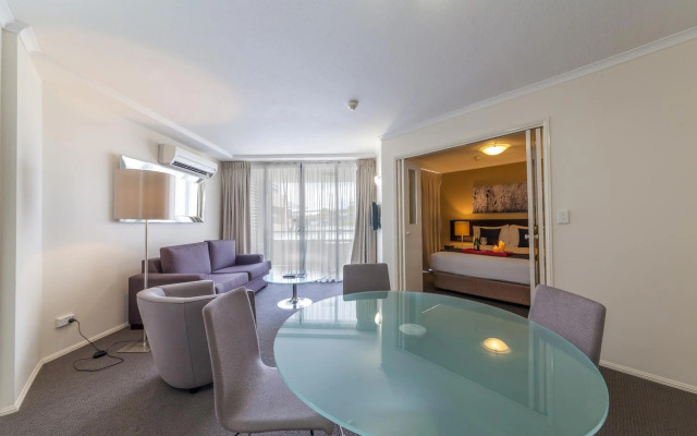 West End Central Apartments