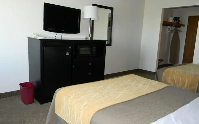 Boarders Inn & Suites by Cobblestone Hotels - Munising
